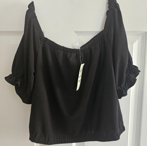 Off the shoulder top - Picture 2 of 3